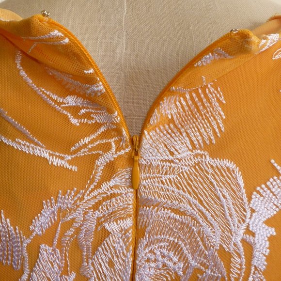 NY&C – New York and Company Eva Mendes Dress - Picture 9 of 16